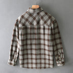 Jeff - Classic Plaid Button-Up Shirt