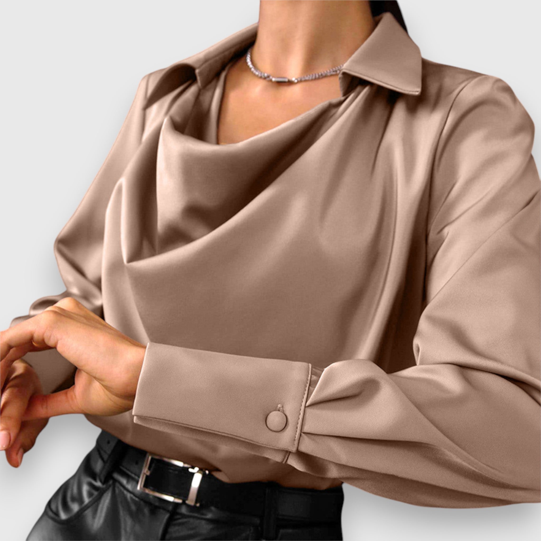 Alira | Elegant Classic Blouse